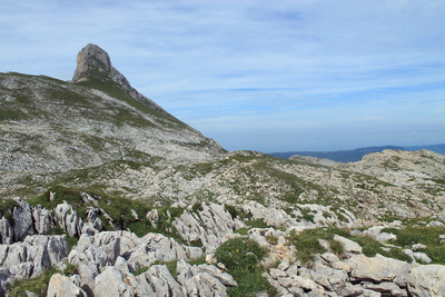 Grande Moucherolle vu depuis la base de la Petite Soeur Sophie Grande Moucherolle vu depuis la base de la Petite Soeur Sophie