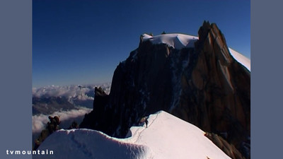 Traversée Midi Plan. Aiguille du Midi Aiguille du Plan. Chamonix Mont-Blanc massif. Traversée Midi Plan. Aiguille du Midi Aiguille du Plan. Chamonix Mont-Blanc massif.