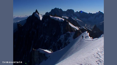 Traversée Midi Plan. Aiguille du Midi Aiguille du Plan. Chamonix Mont-Blanc massif. Traversée Midi Plan. Aiguille du Midi Aiguille du Plan. Chamonix Mont-Blanc massif.