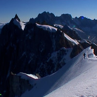 Traversée Midi Plan. Aiguille du Midi Aiguille du Plan. Chamonix Mont-Blanc massif.