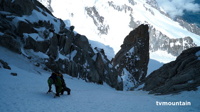 Goulotte Afanassieff Bodin. Mont Blanc du Tacul. Chamonix Mont-Blanc massif.
