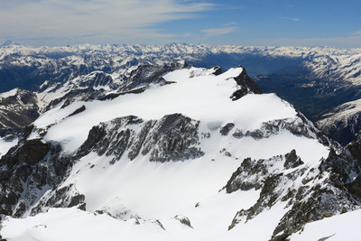 De l'Agneau Noir, vers les glacier et Dômes du Monêtier De l'Agneau Noir, vers les glacier et Dômes du Monêtier
