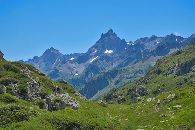 Grand Pic de Belledonne depuis les environs du pas de la Coche Grand Pic de Belledonne depuis les environs du pas de la Coche