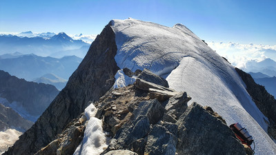 Eperon et pointe Walker depuis la pointe Whymper