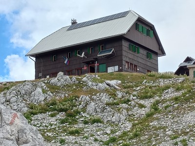 Valentin Stanič Hut Valentin Stanič Hut