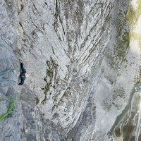 Première longueur du mur raide