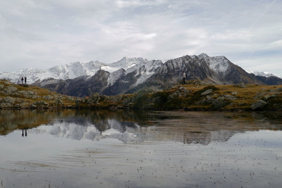 Lac de la Coche et Grandes Rousses Lac de la Coche et Grandes Rousses