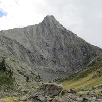 Il Pizzo del Salto visto dalla Val Vedello. 