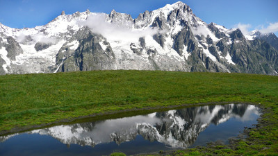 Grandes Jorasses vues d'Italie Grandes Jorasses vues d'Italie