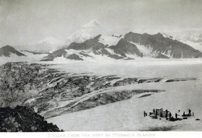 St Elias vu du glacier Pinnacle par Vittorio Sella St Elias vu du glacier Pinnacle par Vittorio Sella
