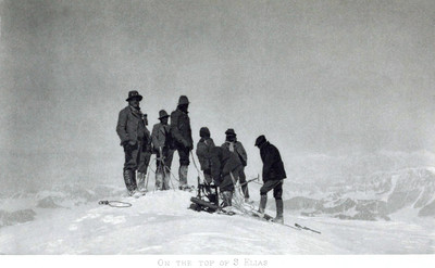 Au sommet du Mont Saint Elias en 1897 par Vittorio Sella Au sommet du Mont Saint Elias en 1897 par Vittorio Sella