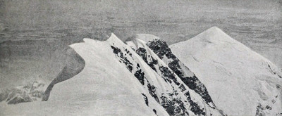 Mont Newton vu du col Russel par Vittorio Sella Mont Newton vu du col Russel par Vittorio Sella