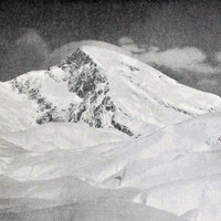 Mont St Elias vu du Glacier Newton par Vittorio Sella
