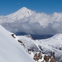 [Concours Photo Sophie 2022] Ski rando face au Damavand, Iran