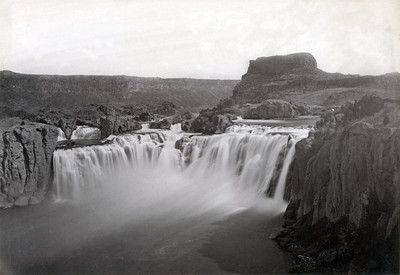 Shoshone Falls, Snake River, Idaho, par Timothy H. O'Sullivan en 1868 Shoshone Falls, Snake River, Idaho, par Timothy H. O'Sullivan en 1868