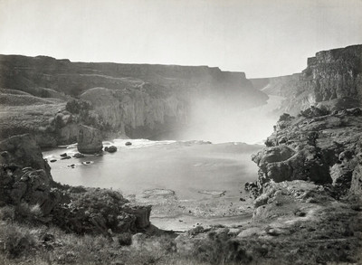 Shoshone Falls, Snake River, Idaho, par Timothy H. O'Sullivan en 1868 Shoshone Falls, Snake River, Idaho, par Timothy H. O'Sullivan en 1868