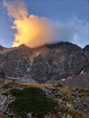 [Concour Photo Sophie 2022] Réveil au pied de l'Olan (Ecrins)