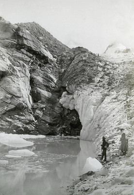 Au bord du Glacier Gorner par Gabriel Loppé Au bord du Glacier Gorner par Gabriel Loppé