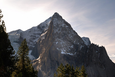 Wellhorn et Wetterhorn (3701m), Oberland Bernois Wellhorn et Wetterhorn (3701m), Oberland Bernois