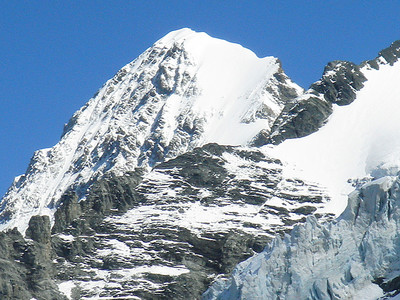 Mönch vu de Silberhornhutte Mönch vu de Silberhornhutte