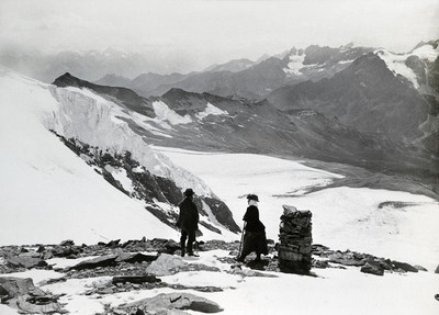 Au dessus de la vallée de Macugnaga par gabriel Loppé Au dessus de la vallée de Macugnaga par gabriel Loppé
