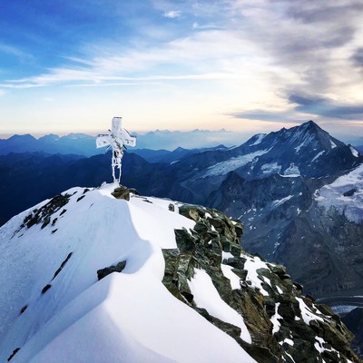 [Concours Photo Sophie 2022] Hivernale à la Dent Blanche