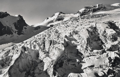 Saas Fee: Lange Fluh, Egginerjoch, Feegletscher, par Gyger