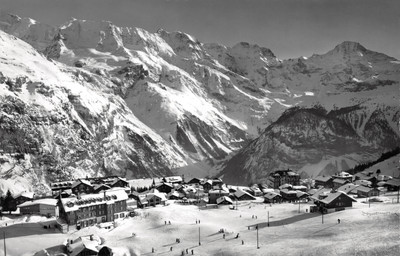 Murren, Ebnefluh, Mittaghorn, Grosshorn, Breithorn, par Gyger