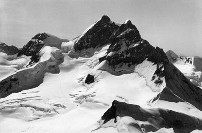 Jungfrau vue du Mönch par Gyger
