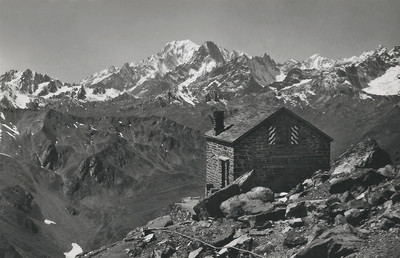 Cabane de Valsorey, massif du Mont Blanc, par Gyger
