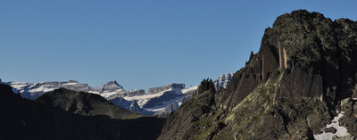Cirque de Gavarnie depuis Cestrède Cirque de Gavarnie depuis Cestrède