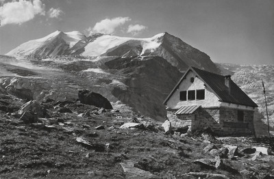 Turtmannhütte, Bishorn, Turtmanngletscher, par Gyger