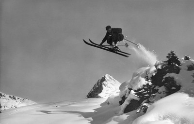 Saut par dessus l'Eiger par Gyger