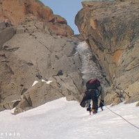 Goulotte Escarra, Aiguille du Chardonnet, Chamonix Mont-Blanc. Sous la petite goulotte.