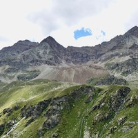 LDe gauche à droite : becs d'Arbière, S, central, N, col d'Arbière, bec de Luseney, col de Luseney