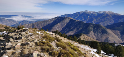 vue du sommet vers le Canigou vue du sommet vers le Canigou