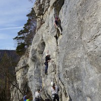 Du monde dans les voies