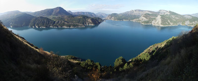 Lac et barrage de Serre Ponçon par Etienne Baudon Lac et barrage de Serre Ponçon par Etienne Baudon