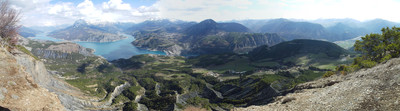 Lac de Serre Ponçon et vallée de la Durance par Etienne Baudon Lac de Serre Ponçon et vallée de la Durance par Etienne Baudon