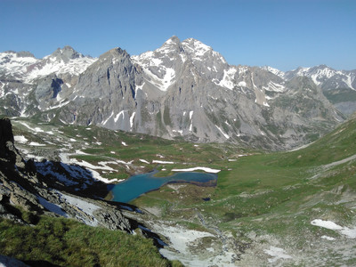 Lac des Cerces devant le Grand Galibier