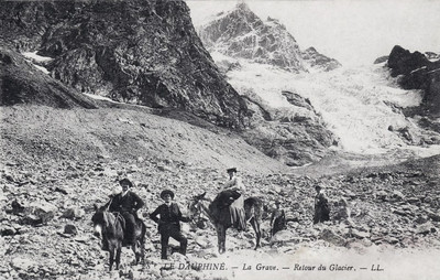 Sous le glacier de la Meije (CPA) Sous le glacier de la Meije (CPA)
