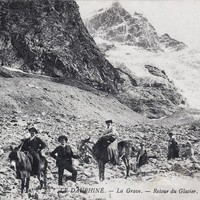 Sous le glacier de la Meije (CPA)