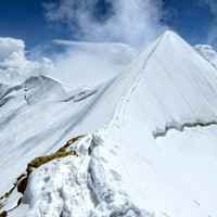 Arête effilée pour atteindre le sommet de Castor