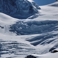Grenzgletscher >3500m, couloir en RD (pris de Schalbetterflue 3380)