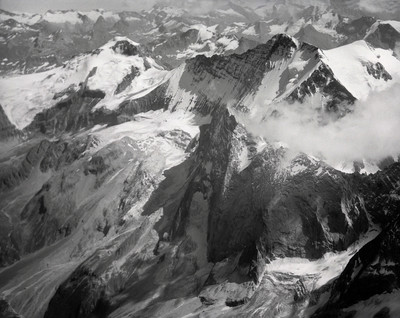 Aiguille de l'Epéna, Grande Casse, Pointe Mathiews, fin août 1957 par Werner Friedli Aiguille de l'Epéna, Grande Casse, Pointe Mathiews, fin août 1957 par Werner Friedli
