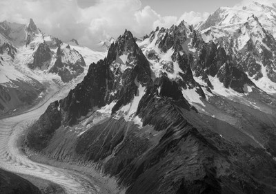 Aiguilles de Chamonix en juillet 1964 par Werner Friedli Aiguilles de Chamonix en juillet 1964 par Werner Friedli
