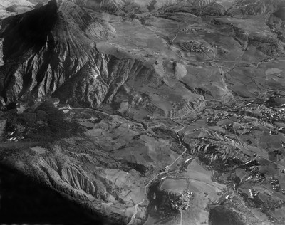 Bellafaire (en bas), Torrent de Clapouse, Bréziers(en Haut), Mont Mouisset (en haut à gauche) en mars 1957 par Werner Friedli Bellafaire (en bas), Torrent de Clapouse, Bréziers(en Haut), Mont Mouisset (en haut à gauche) en mars 1957 par Werner Friedli