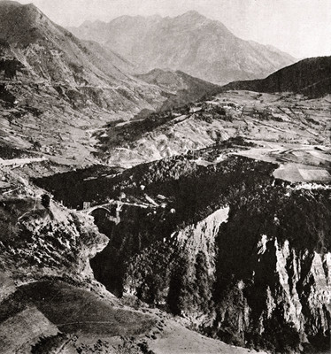 Secteur du lac du Sautet en 1933. Au fond le Petit Chaillol Secteur du lac du Sautet en 1933. Au fond le Petit Chaillol