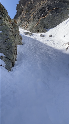 A mi-chemin du couloir
