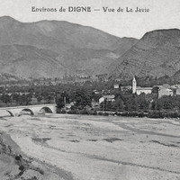 La Javie, la Bléone et au fond, le Blayeul (CPA)